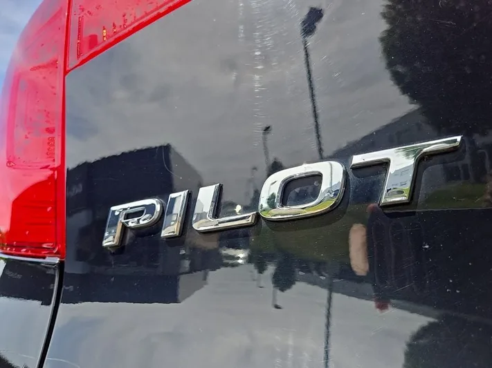 2017 Honda Pilot - view 7