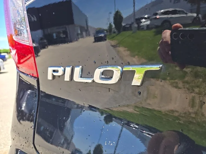 2022 Honda Pilot - view 5