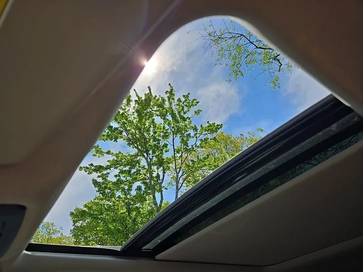 2023 Nissan Rogue - view 19