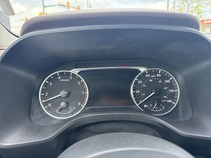2023 Nissan Rogue - view 23
