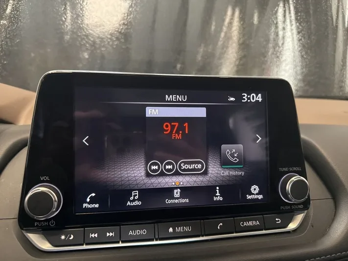 2023 Nissan Rogue - view 24