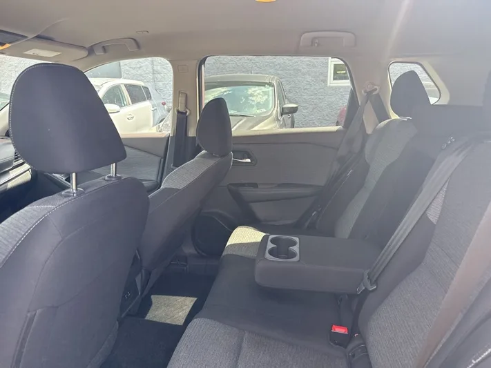 2023 Nissan Rogue - view 28