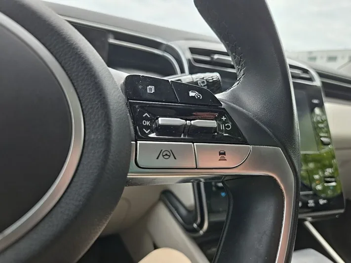 2022 Hyundai Tucson - view 14