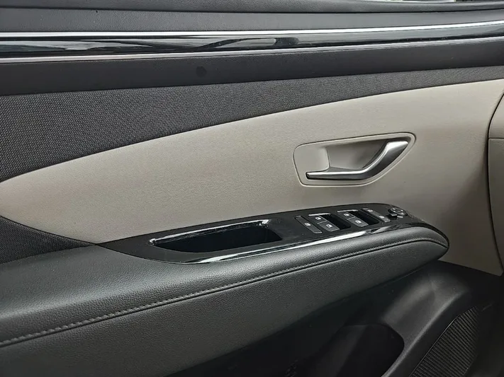 2022 Hyundai Tucson - view 22