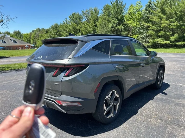2022 Hyundai Tucson - view 7