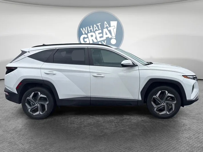 2023 Hyundai Tucson - view 2