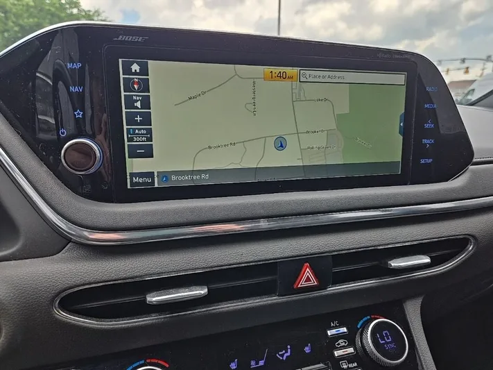 2020 Hyundai Sonata - view 17