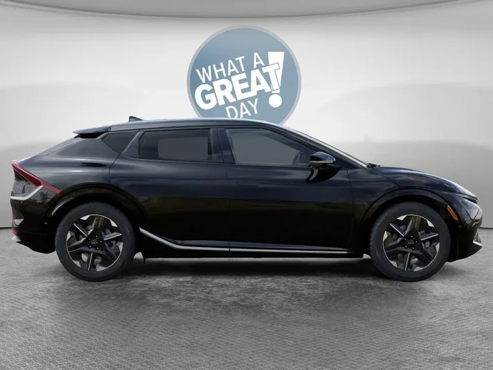 2025 Kia EV6 - view 7