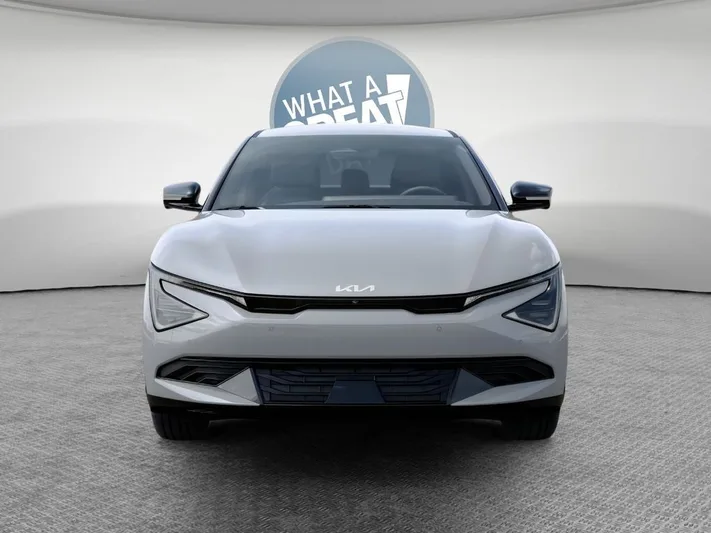 2025 Kia EV6 - view 2