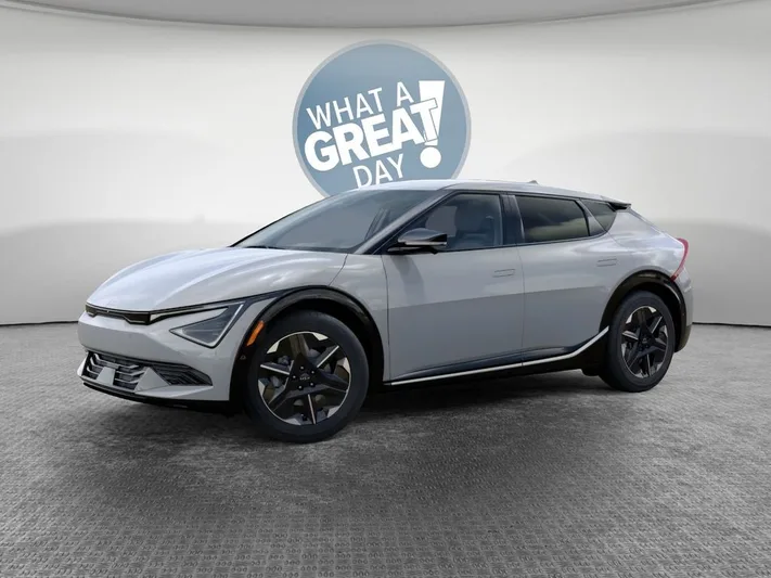 2025 Kia EV6 - view 3