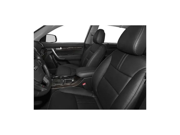 2014 Kia Sorento - view 4