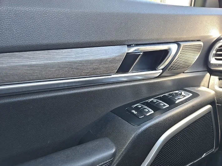 2021 Kia Telluride - view 15