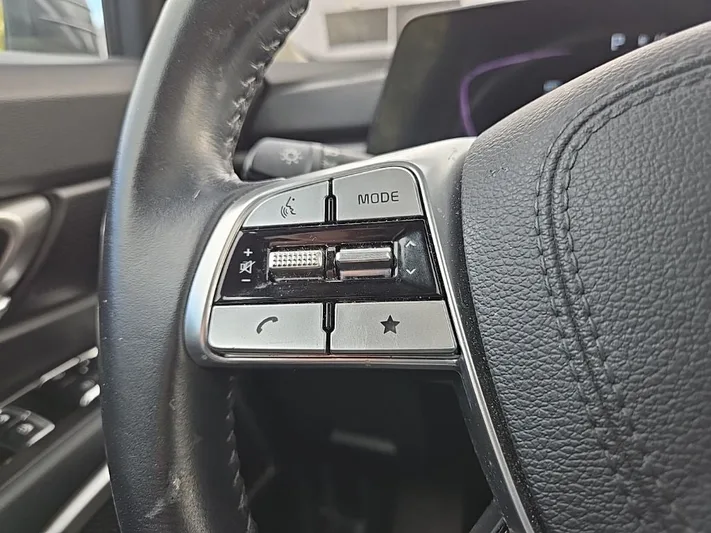 2023 Kia Telluride - view 16