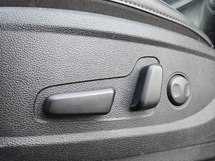 2023 Kia Telluride - view 28