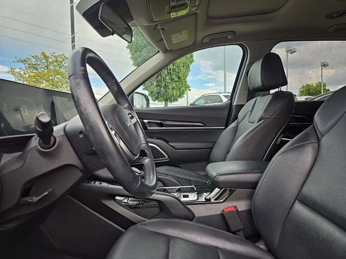 2023 Kia Telluride - view 29