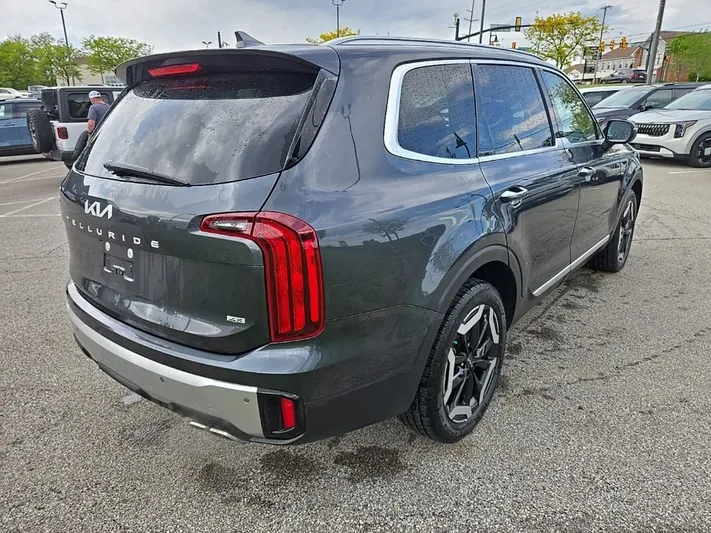 2023 Kia Telluride - view 3