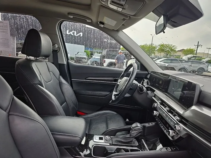 2023 Kia Telluride - view 33