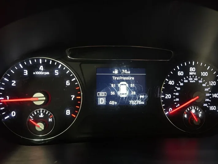 2019 Kia Sorento - view 24