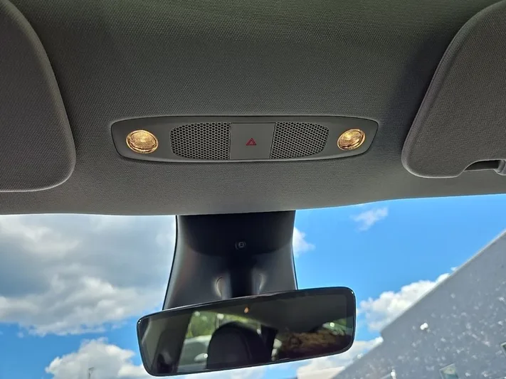 2023 Tesla Model - view 24