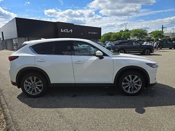2021 Mazda CX-5 - view 2