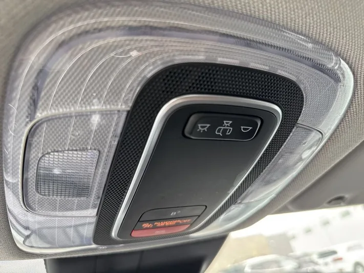2024 Hyundai Elantra - view 26