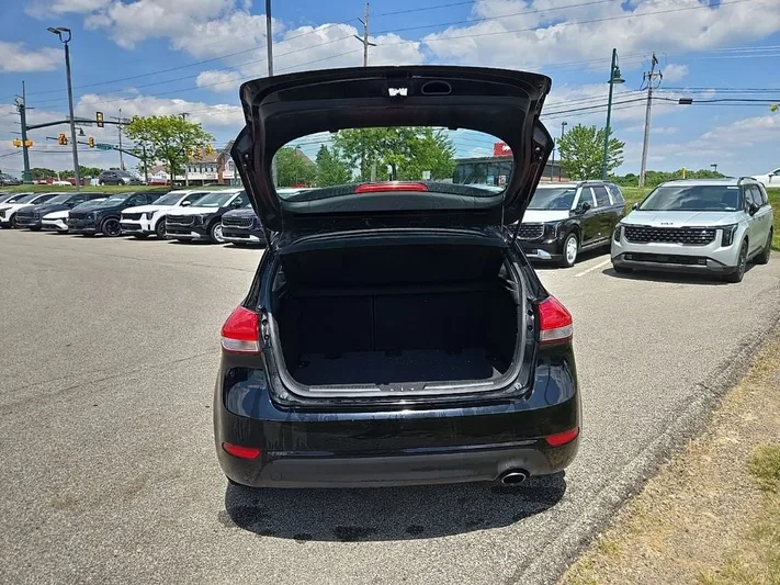 2017 Kia Forte5 - view 32