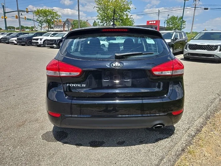 2017 Kia Forte5 - view 5