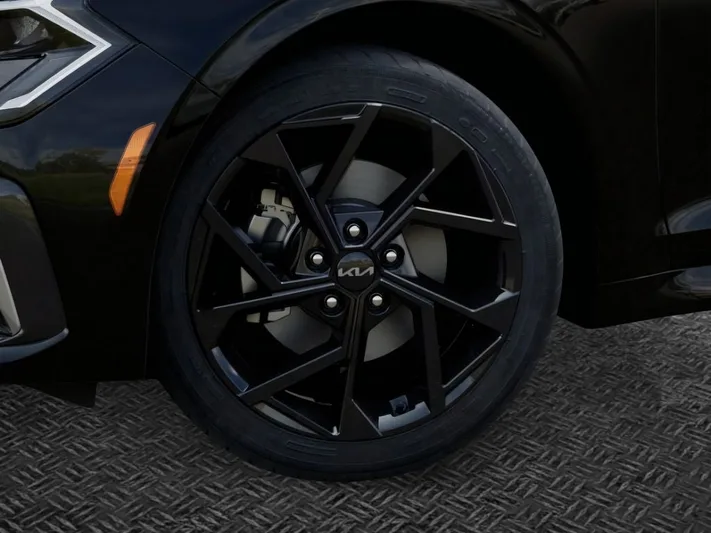 2026 Kia K5 - view 9