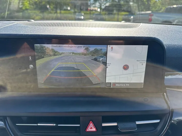 2025 Kia Seltos - view 8