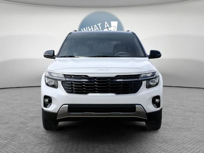 2026 Kia Seltos - view 2