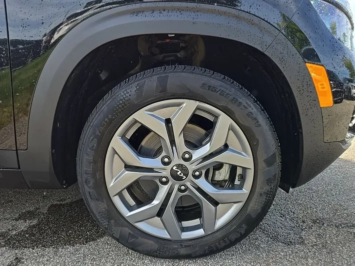 2024 Kia Seltos - view 7
