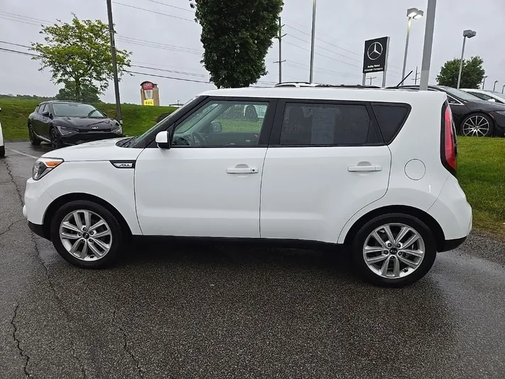 2018 Kia Soul - view 6