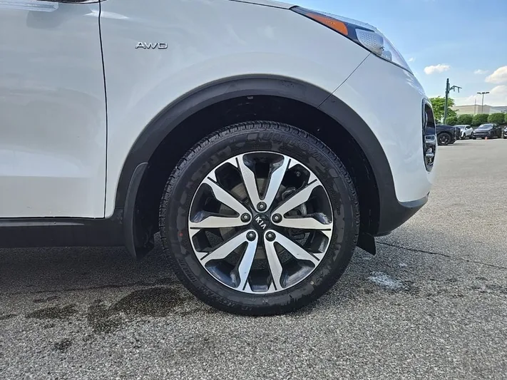 2019 Kia Sportage - view 13