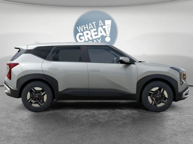 2027 Kia Seltos LX, photo 7