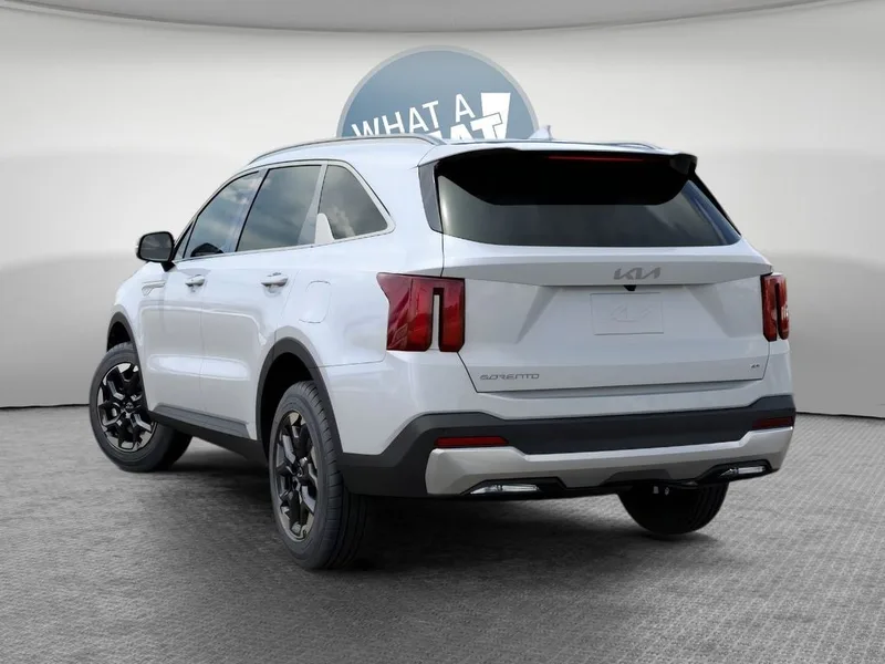 2026 Kia Sorento S, photo 4