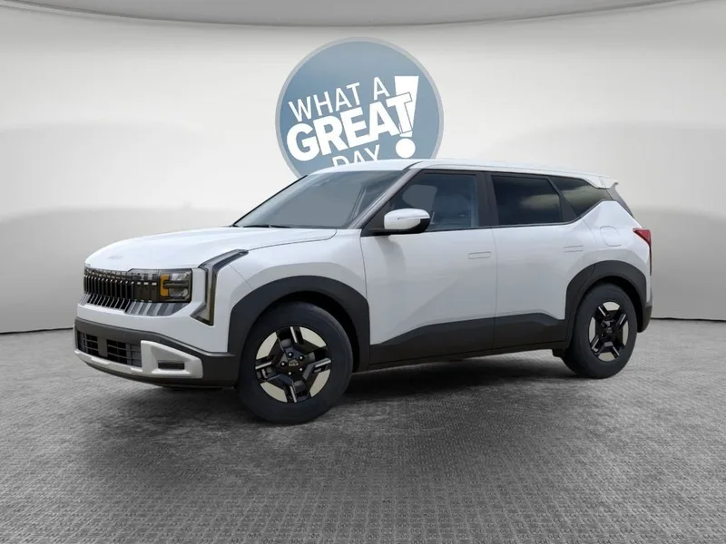 2027 Kia Seltos LX, photo 3